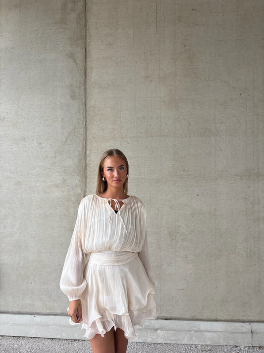Robe Crème